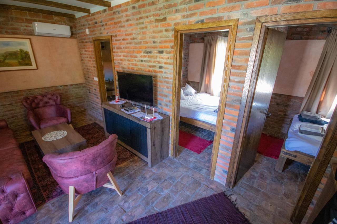 Etno Selo Svodje Apartman Vlasotince Kültér fotó