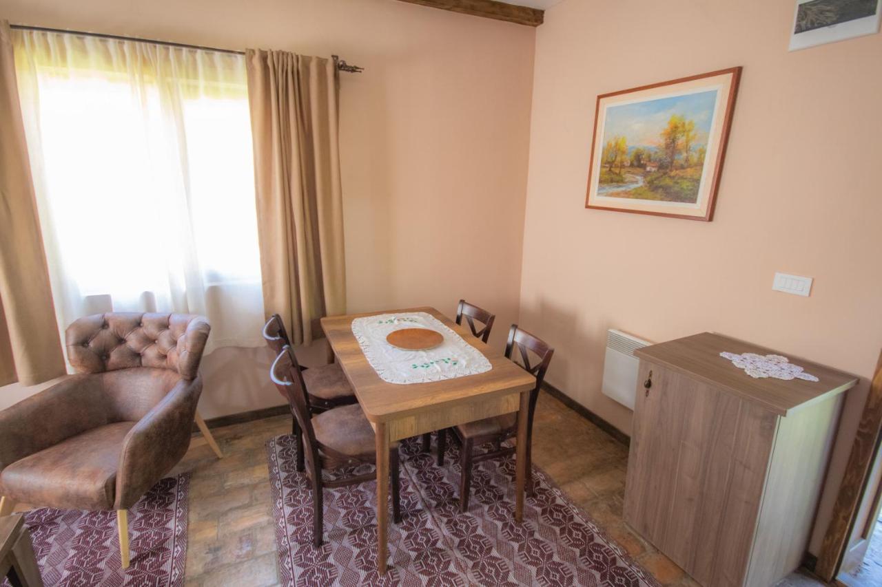 Etno Selo Svodje Apartman Vlasotince Kültér fotó