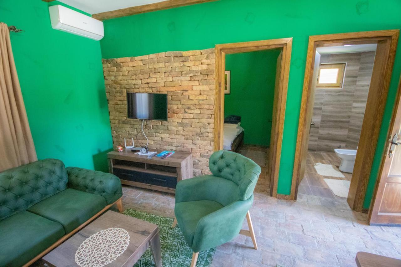 Etno Selo Svodje Apartman Vlasotince Kültér fotó