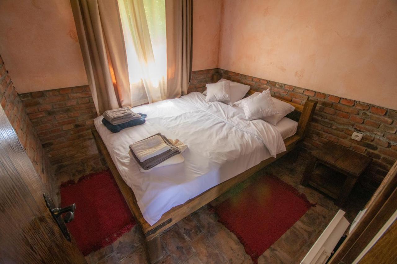Etno Selo Svodje Apartman Vlasotince Kültér fotó